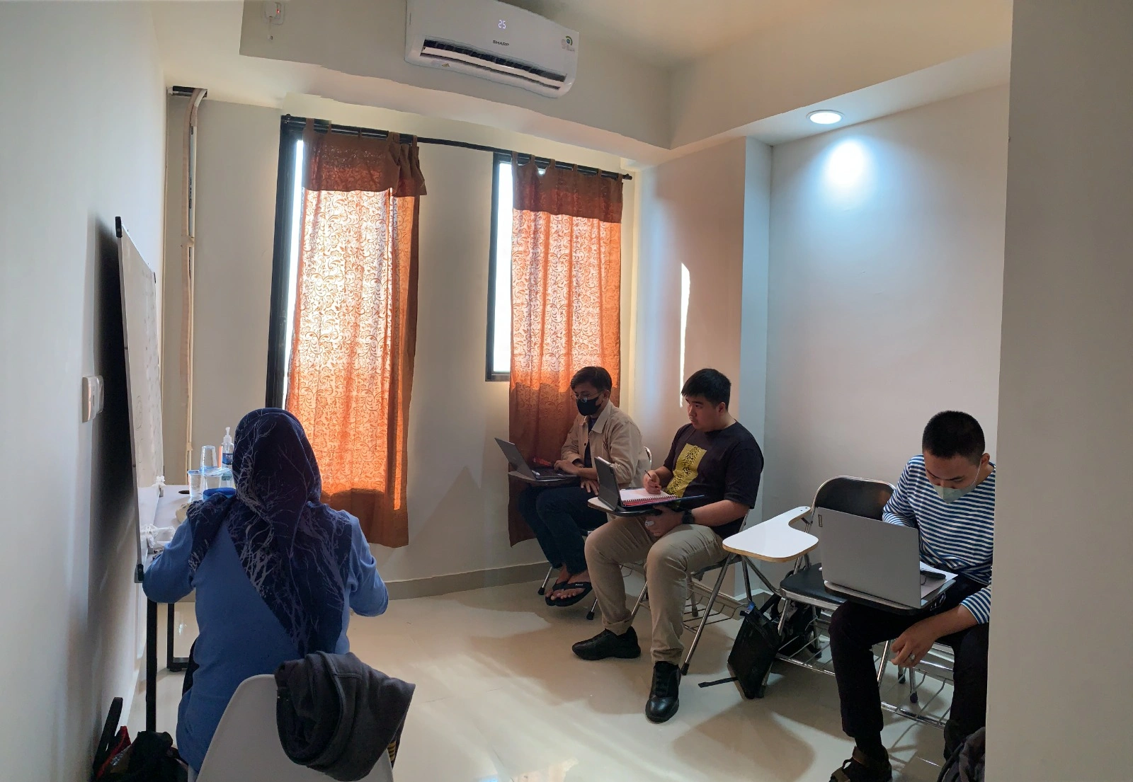 Kegiatan belajar karantina sistem kelas Supercamp UTBK SNBT